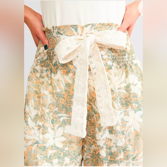Miss Me Floral Wide-Leg Pants - Picture 3 of 6